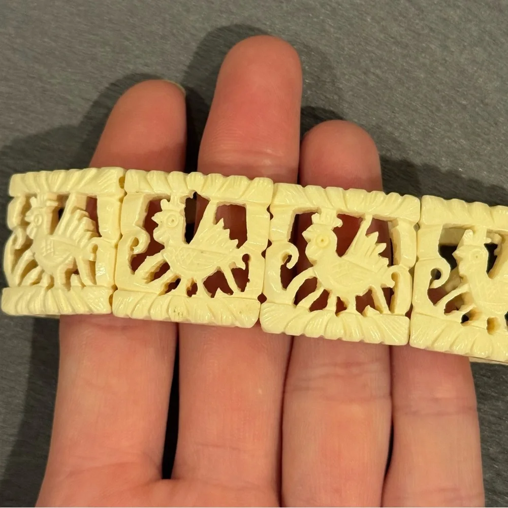Vtg Carved Bone Rooster Bracelet - Picture 5 of 16